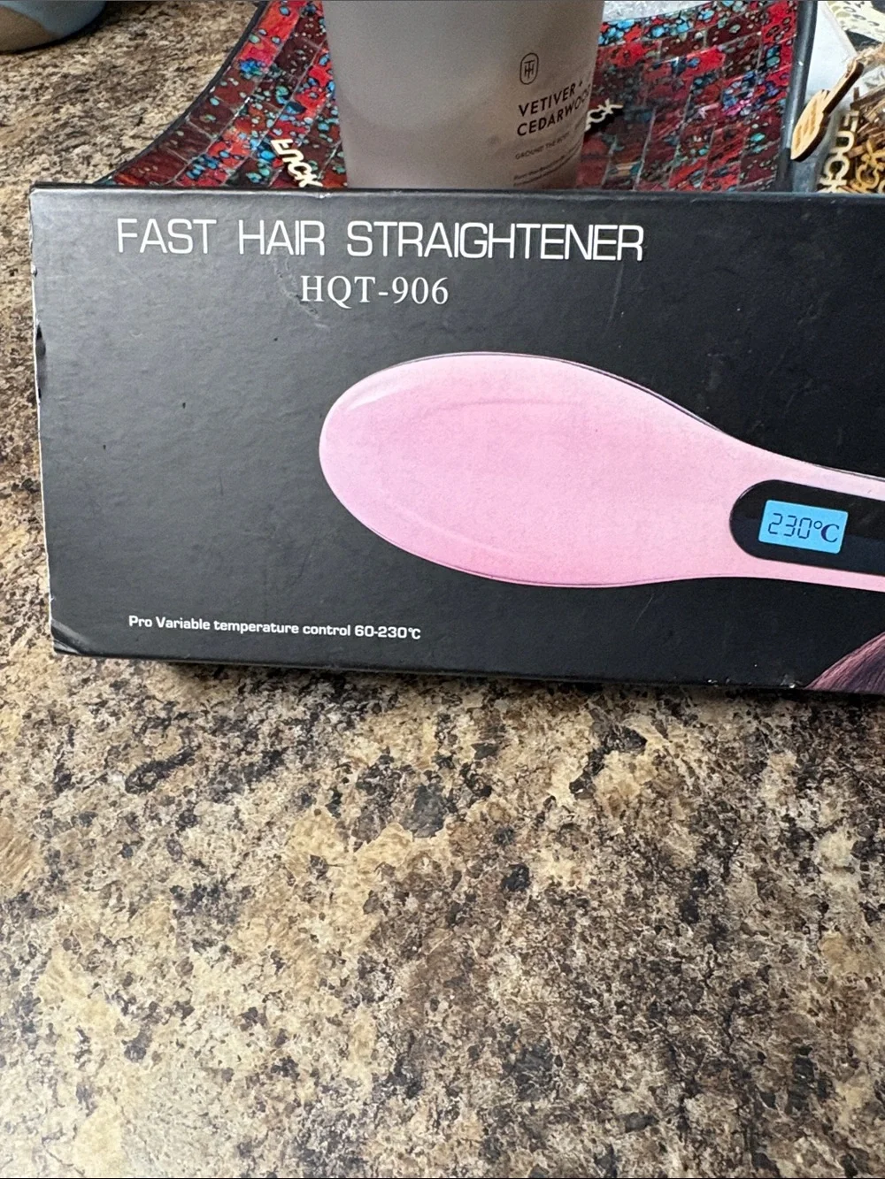HQT-906 Pink Fast Hair Straightener Brush
